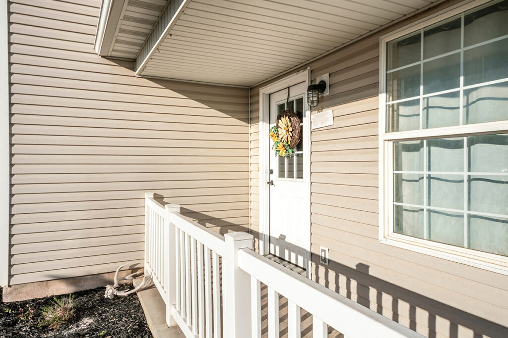 Guide to Picking the Right Color for your Siding